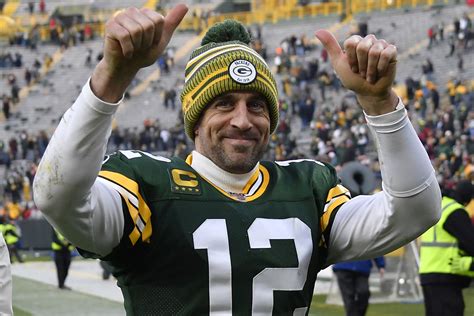 Aaron Rodgers · Football 